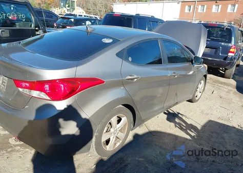 2013 Hyundai Elantra Gls z USA, uszkodzony, nr VIN 5NPDH4AE5DH233182